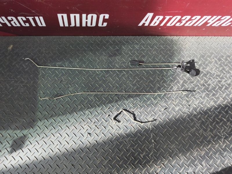 Тяга замка двери