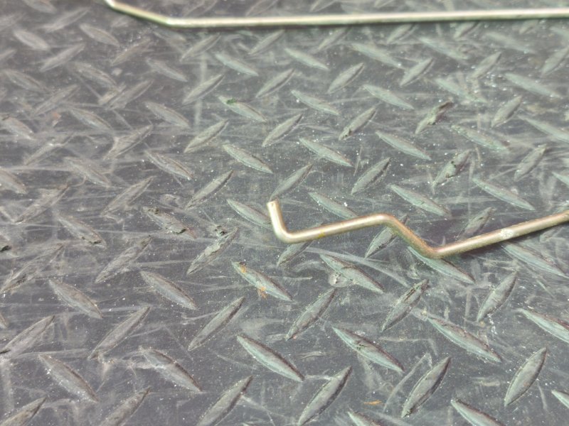 Тяга замка двери