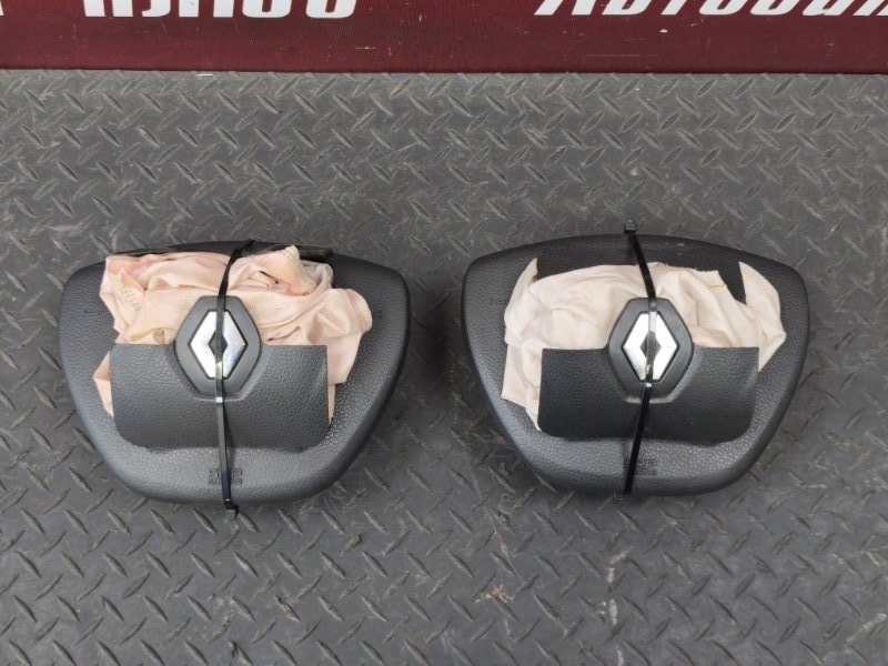 Подушка безопасности водителя