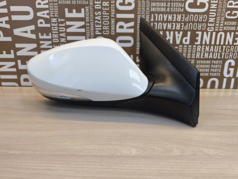 Зеркало заднего вида боковое