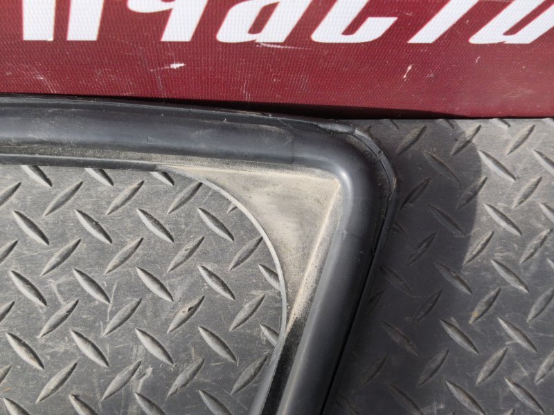 Уплотнитель стекла двери