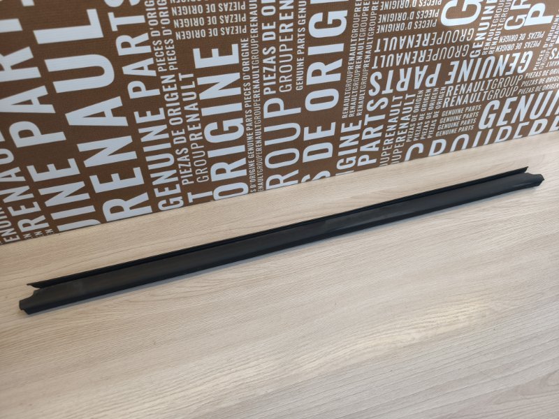 Уплотнитель стекла двери внутренний