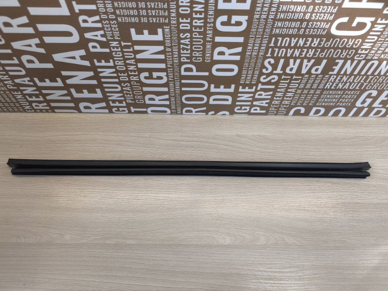 Уплотнитель стекла двери внутренний