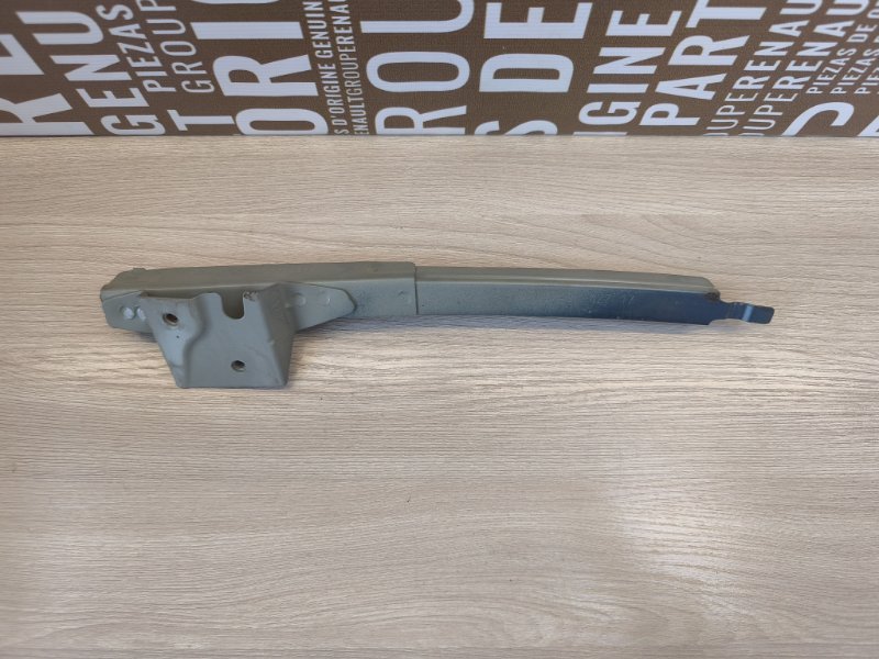 Направляющая стекла     двери