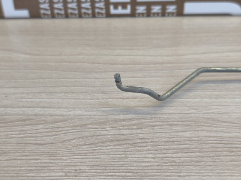 Тяга замка двери