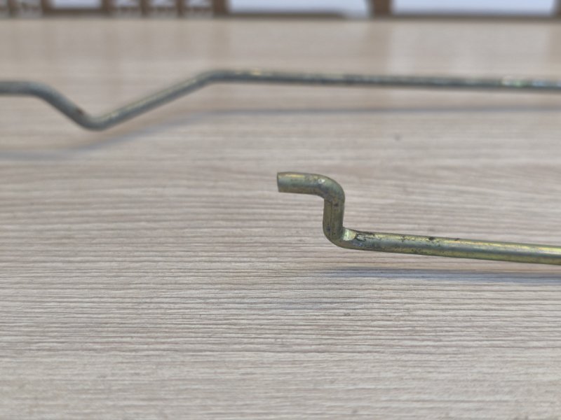 Тяга замка двери