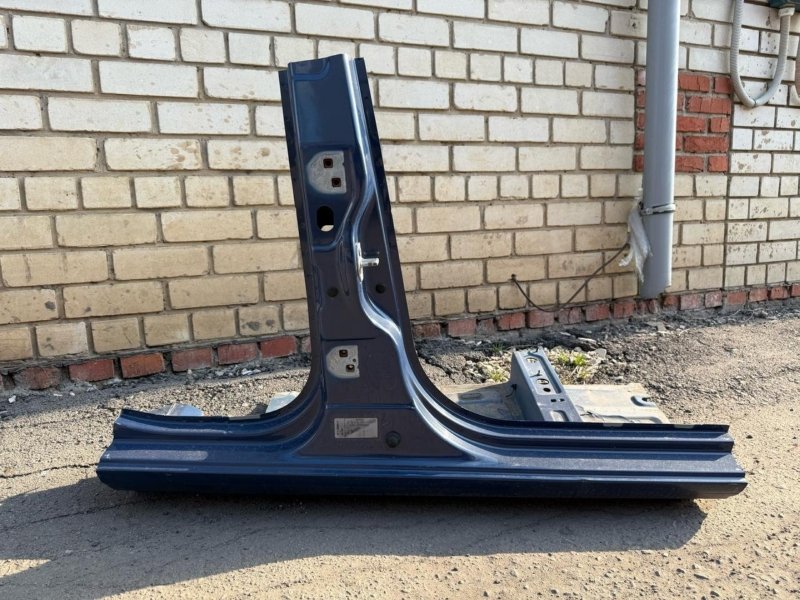 средняя стойка