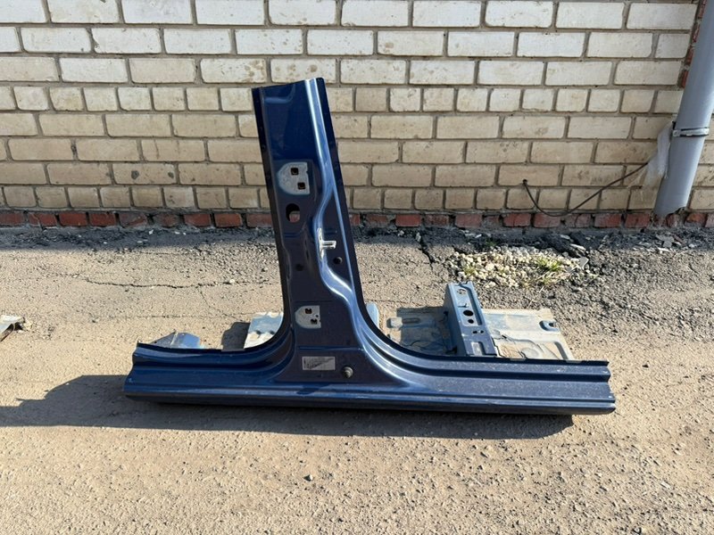 средняя стойка