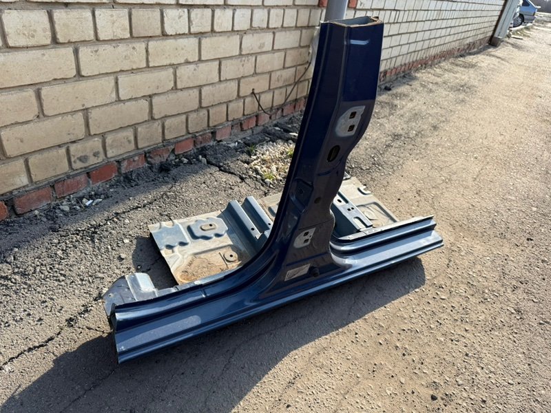 средняя стойка