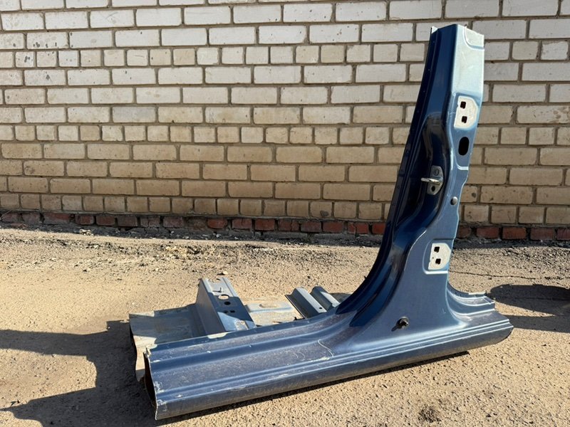 средняя стойка