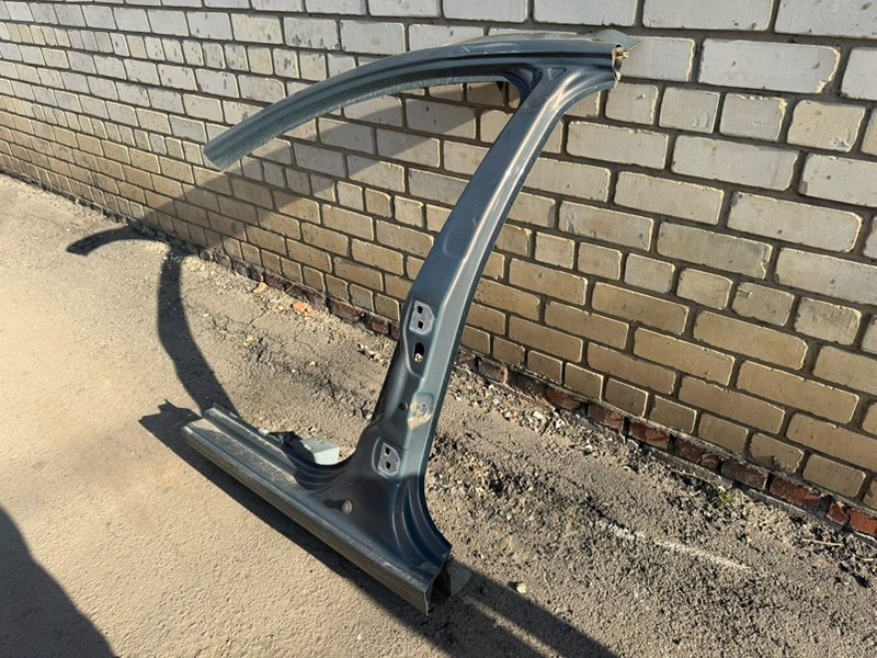 средняя стойка