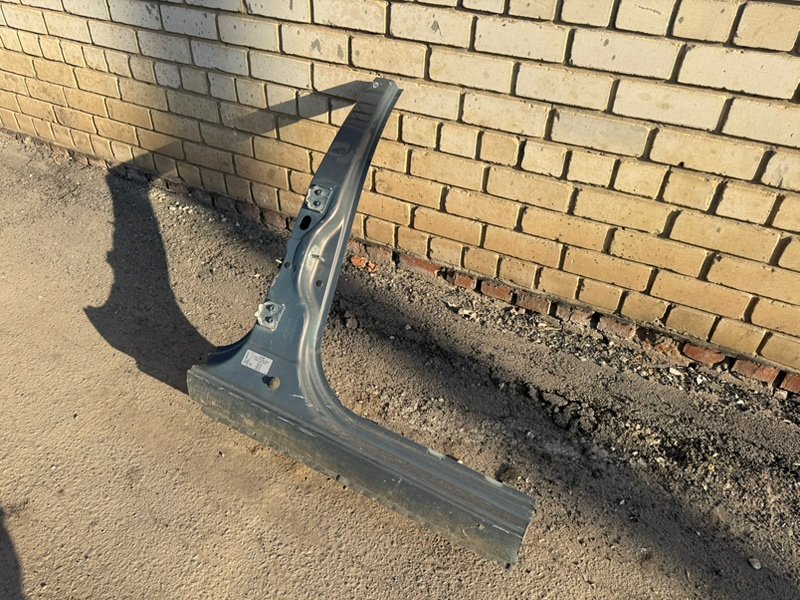 средняя стойка