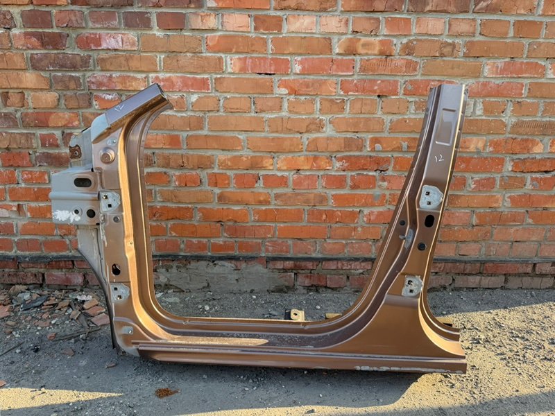 средняя стойка