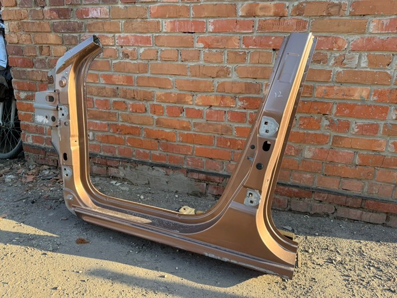 средняя стойка