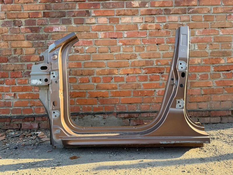 средняя стойка