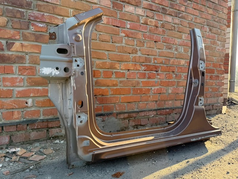 средняя стойка