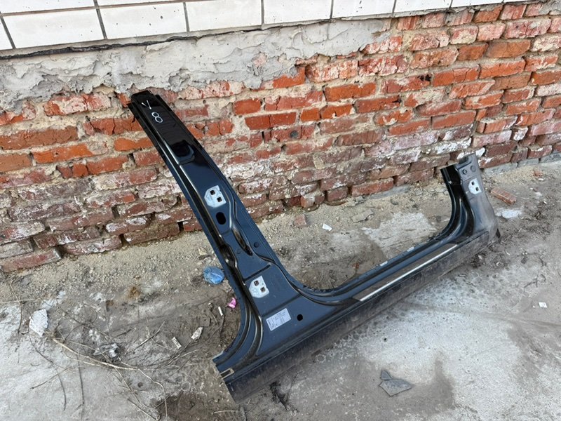 средняя стойка