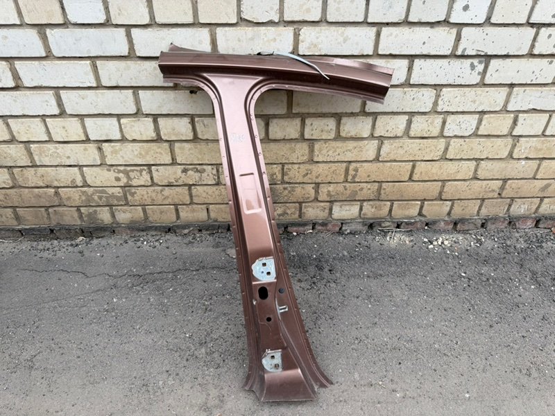 средняя стойка