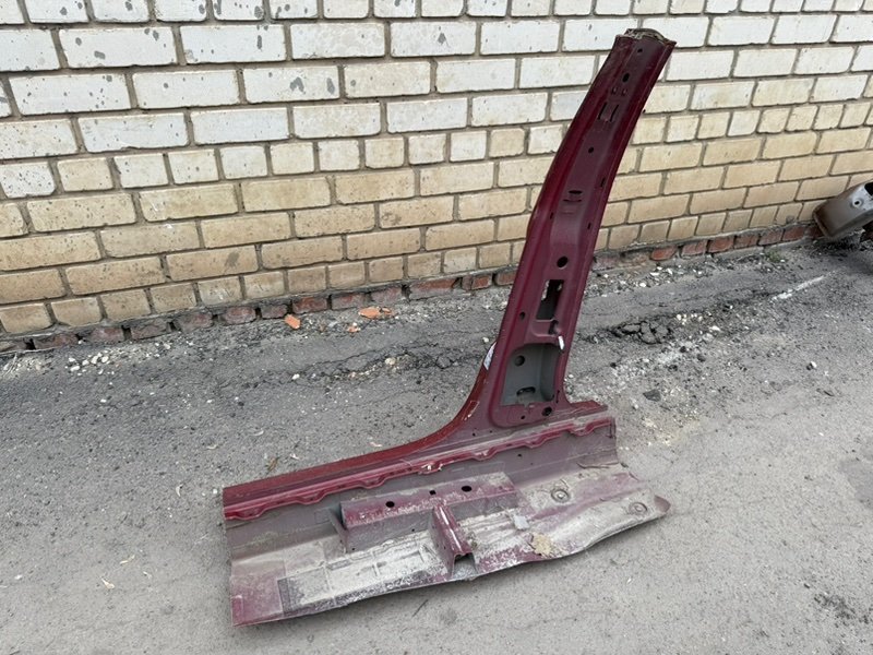 средняя стойка