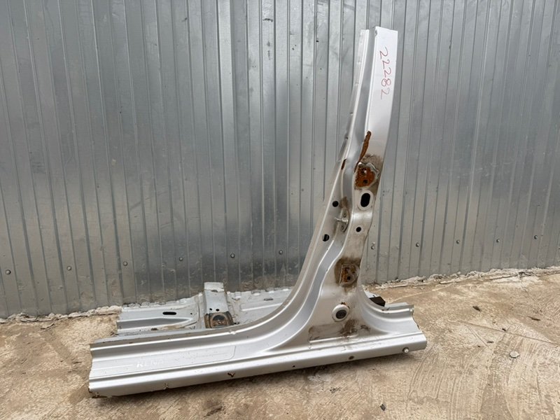 Порог   со стойкой