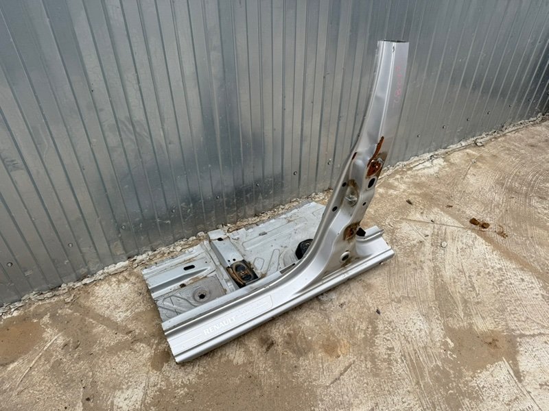 Порог   со стойкой