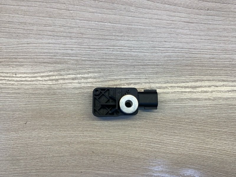 Датчик удара