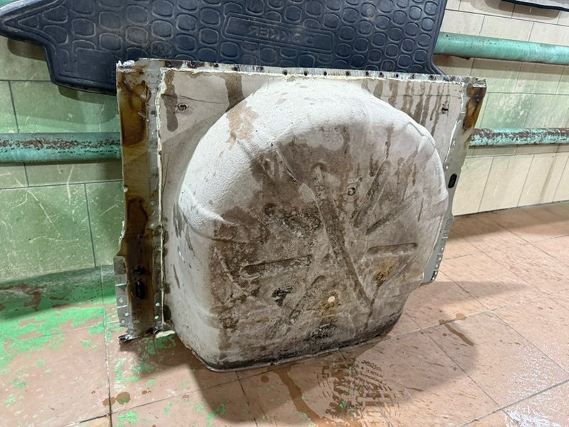 Ниша запасного колеса