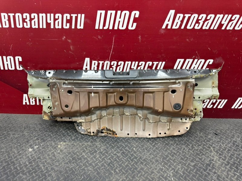 Задняя панель кузова