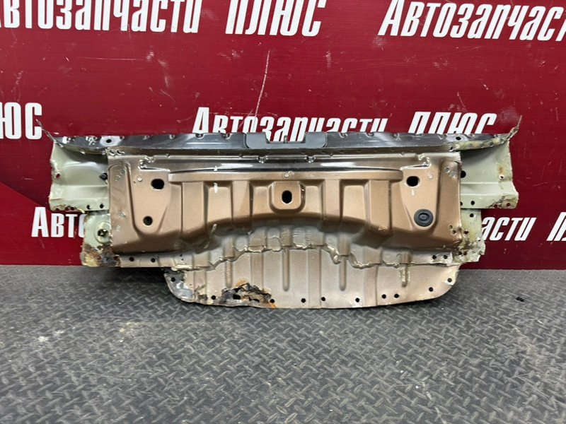 Задняя панель кузова