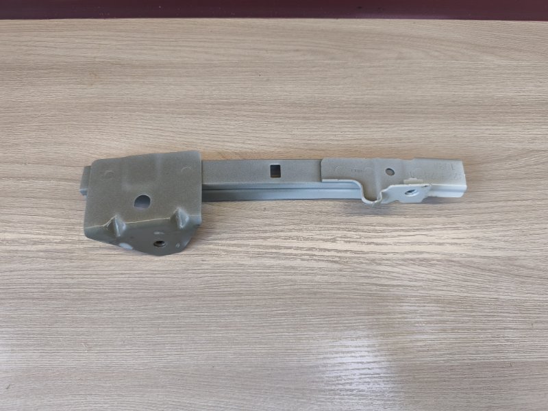 Направляющая стекла двери