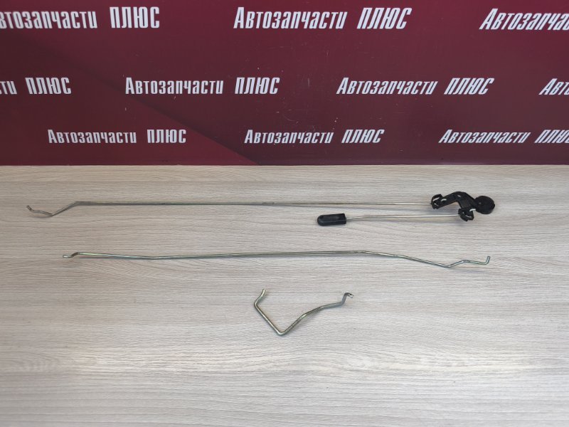 Тяга замка двери