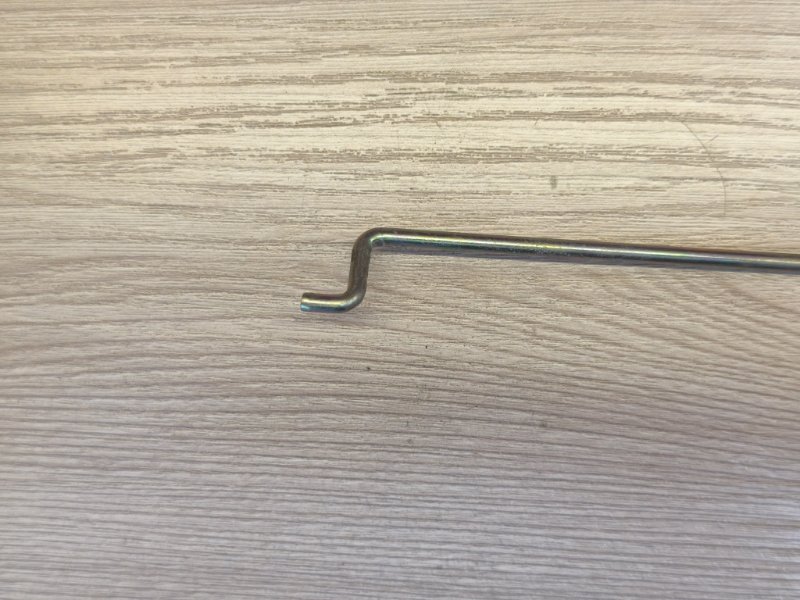 Тяга замка двери