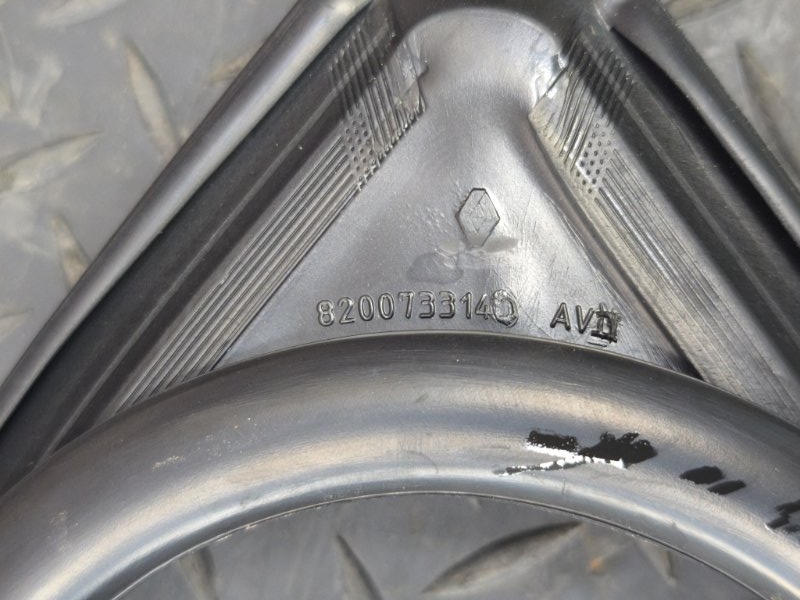 Уплотнитель стекла двери