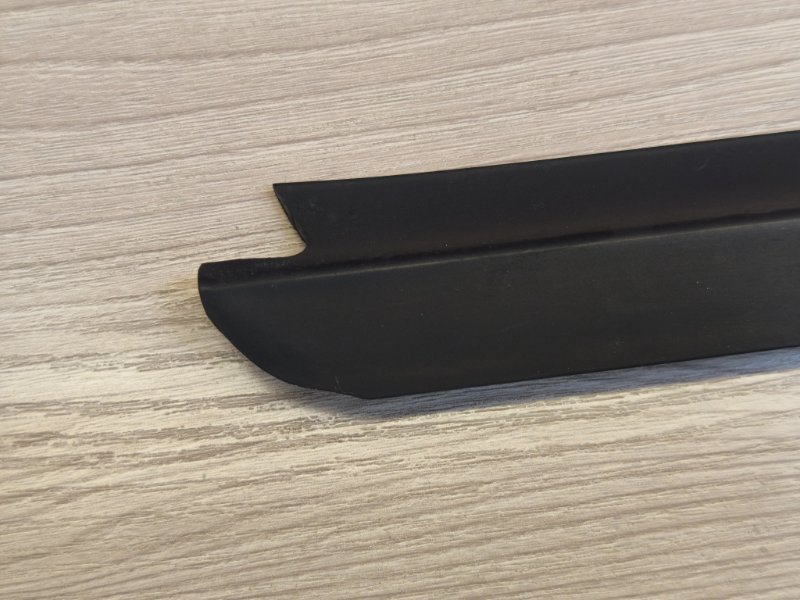 Уплотнитель стекла двери внешний