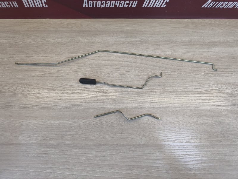 Тяга замка двери