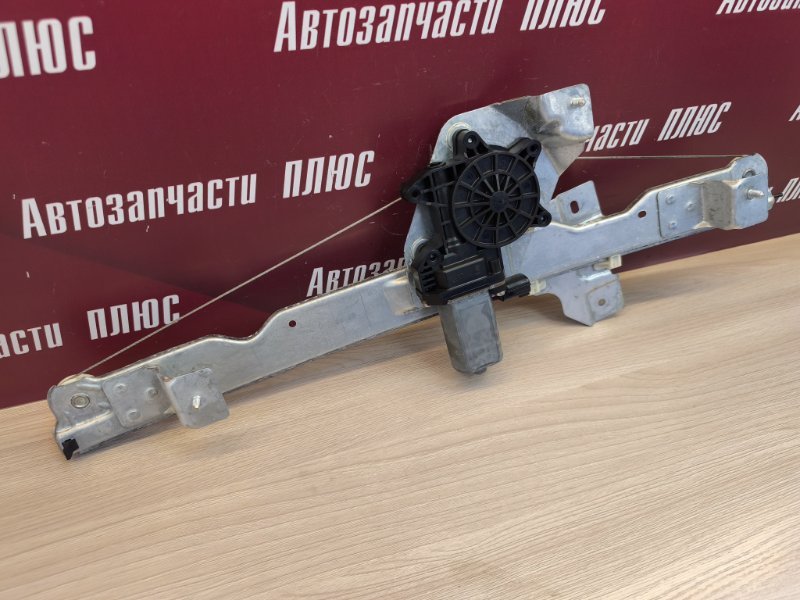 Стеклоподъемник    двери