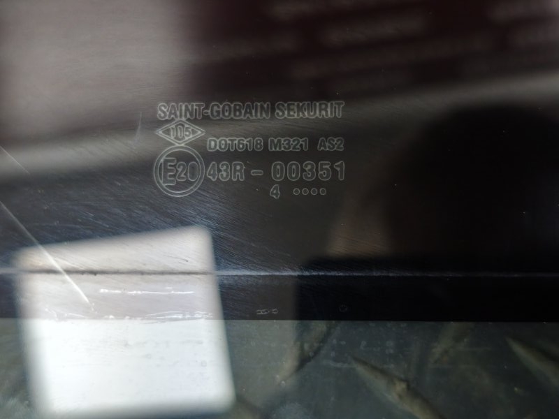 Стекло двери