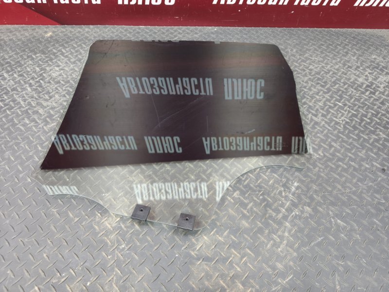 Стекло двери