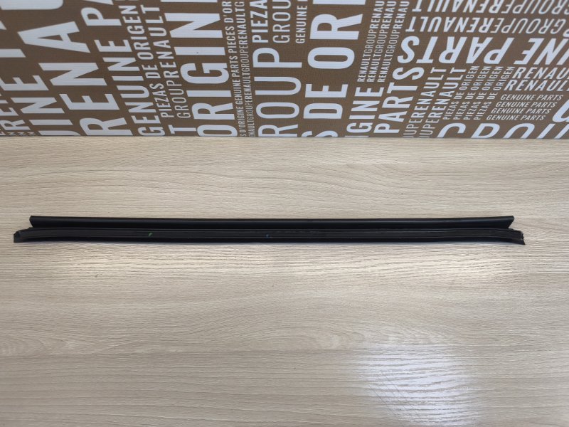 Уплотнитель стекла двери внутренний