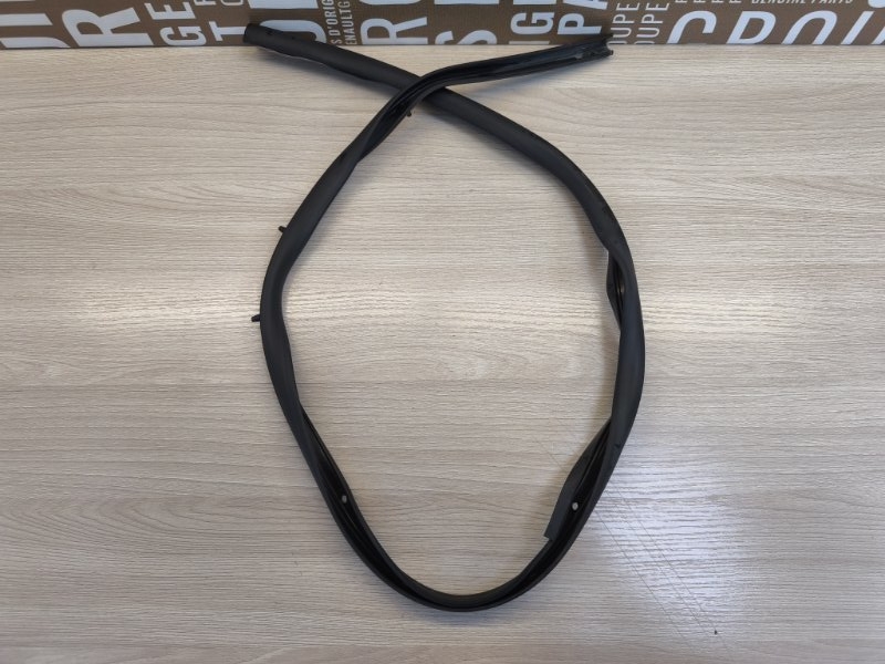 Уплотнитель двери