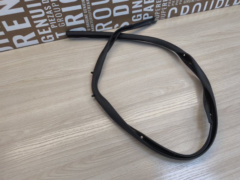 Уплотнитель двери