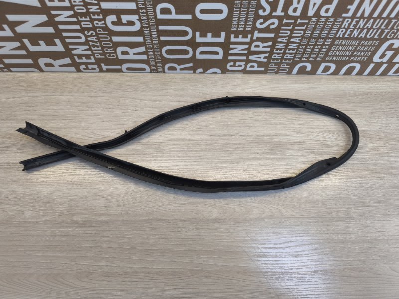 Уплотнитель двери