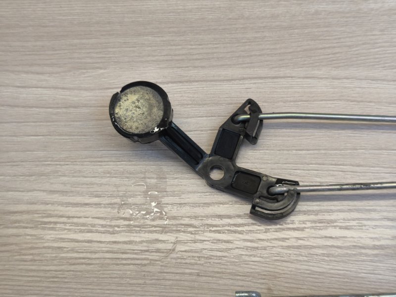 Тяга замка двери