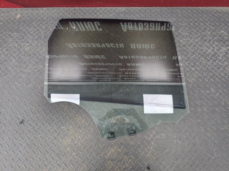 Стекло двери