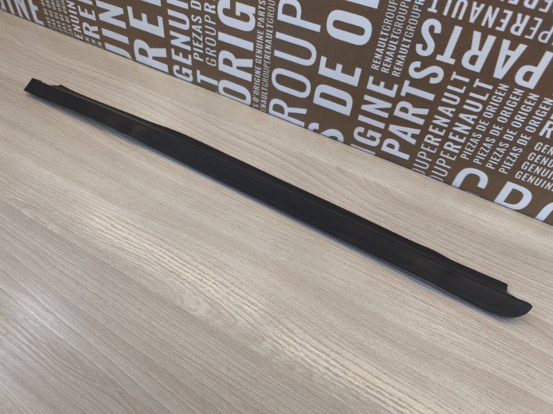 Уплотнитель стекла двери внешний