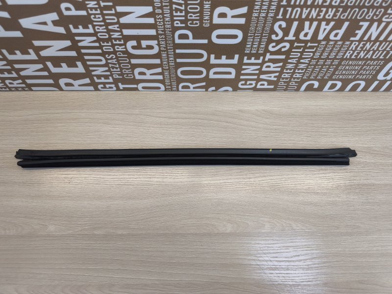 Уплотнитель стекла двери внутренний