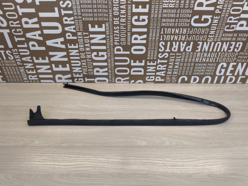 Уплотнитель двери