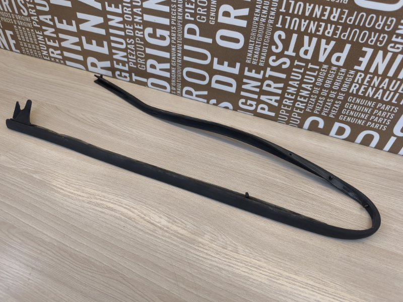 Уплотнитель двери