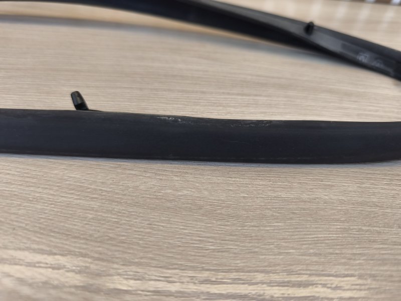 Уплотнитель двери