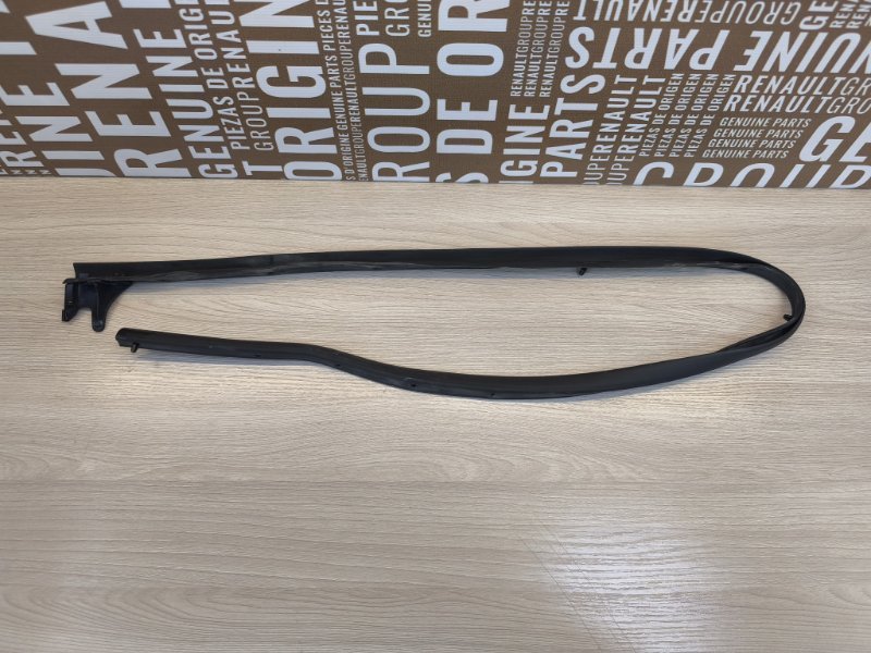 Уплотнитель двери